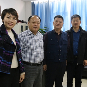 縱覽線纜集團副董事長徐洪虎走訪河南工學院，探討電線電纜人才培養(yǎng)機制 ... ... ... . ...