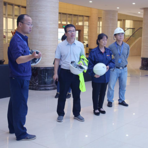 南寧市科技局黨委書記、副局長王亞楠一行蒞臨縱覽集團(tuán)調(diào)研指導(dǎo) ...